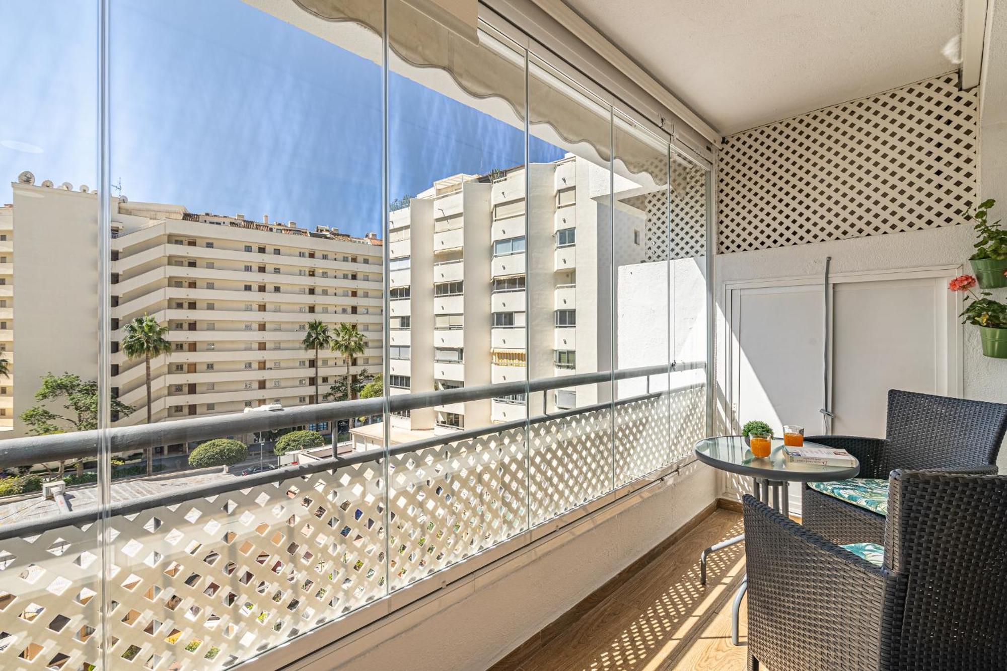 City Center Apartment In มาร์เบยา ภายนอก รูปภาพ