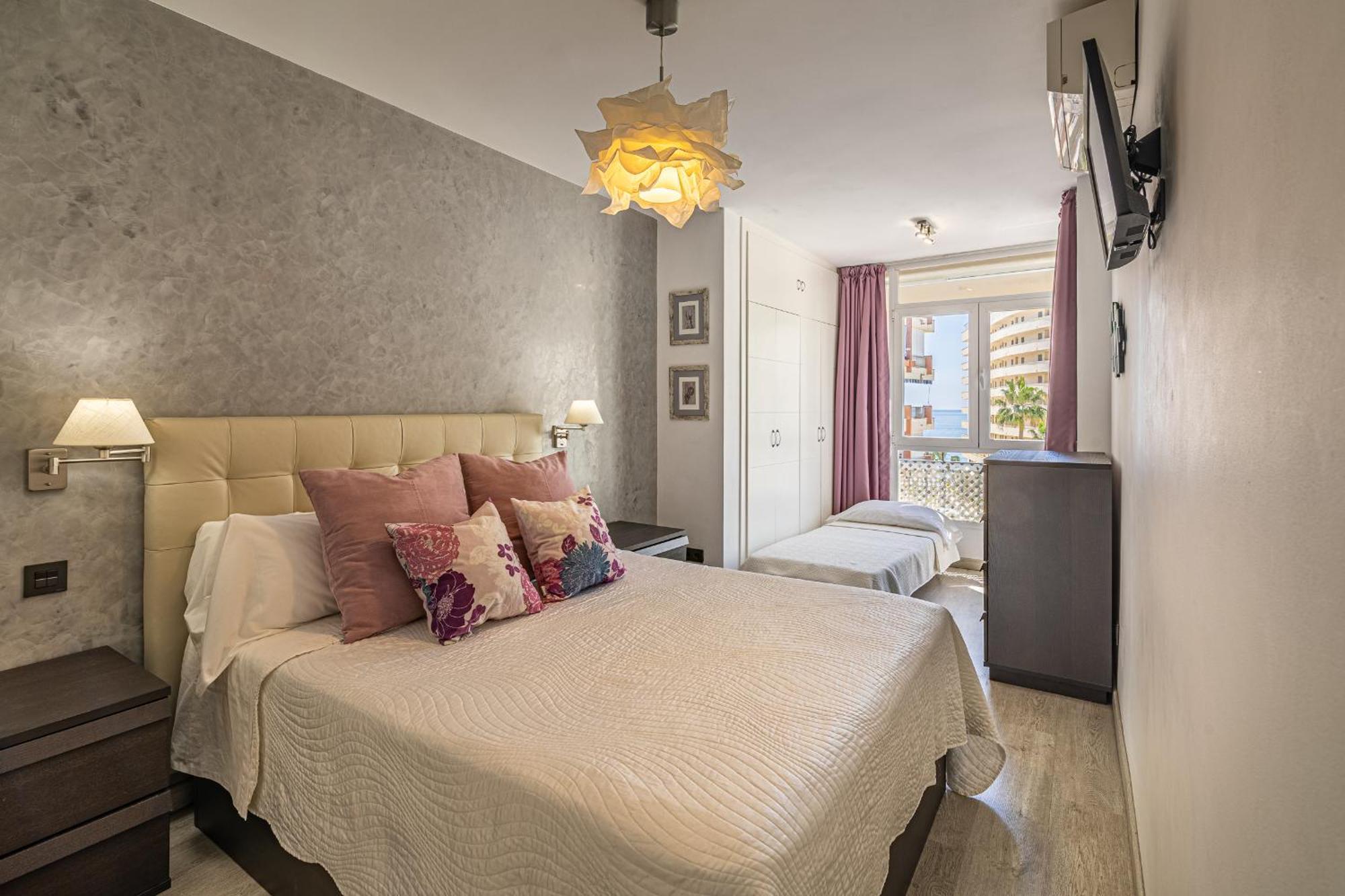 City Center Apartment In มาร์เบยา ภายนอก รูปภาพ